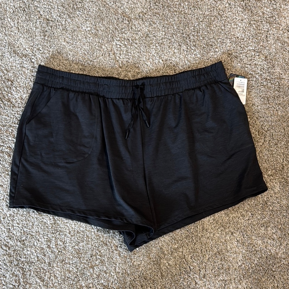 Torrid 3X NWT Women's Black active Shorts